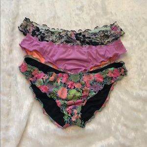Victoria’s Secret cheeky bottom bundle
